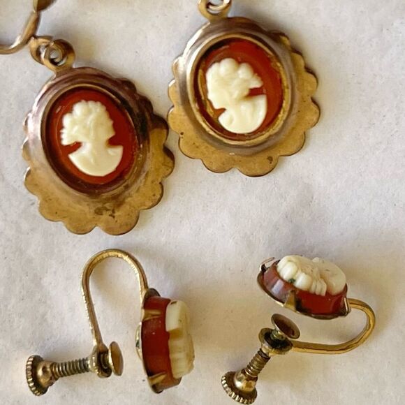 Vintage Celluloid Cameo Screw Back Copper Alloy Earrings - Picture 13 of 16